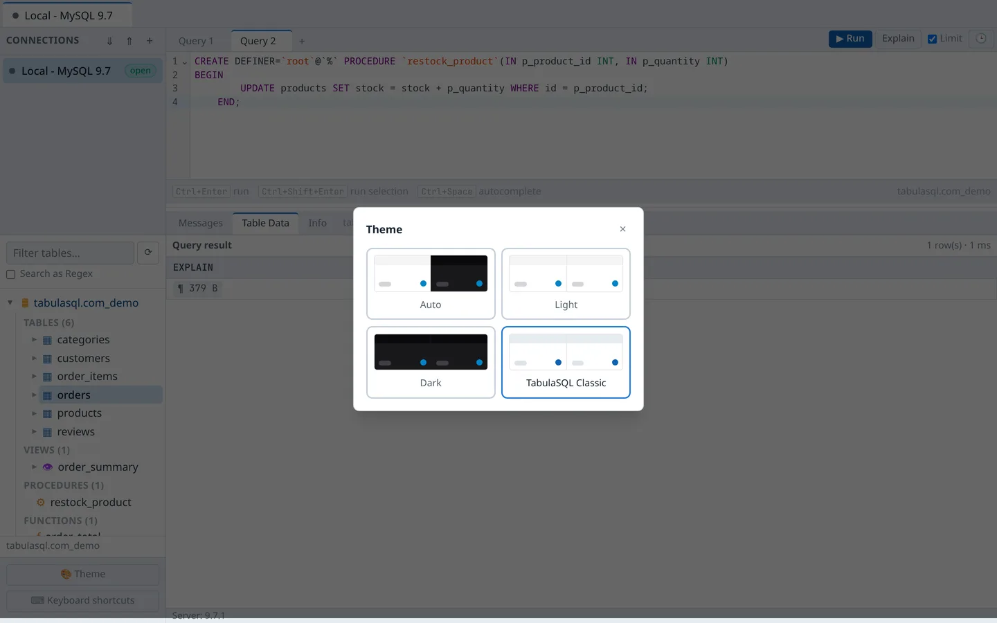 Theme dialog with Auto, Light, Dark, and TabulaSQL Classic swatches